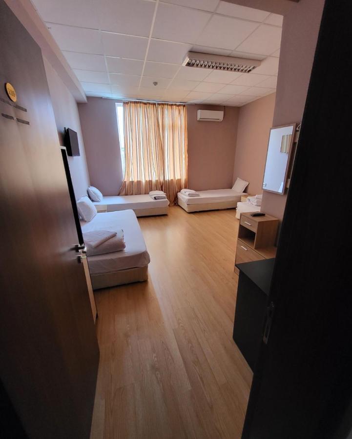 Provans Famili Hotel Letnitsa 外观 照片